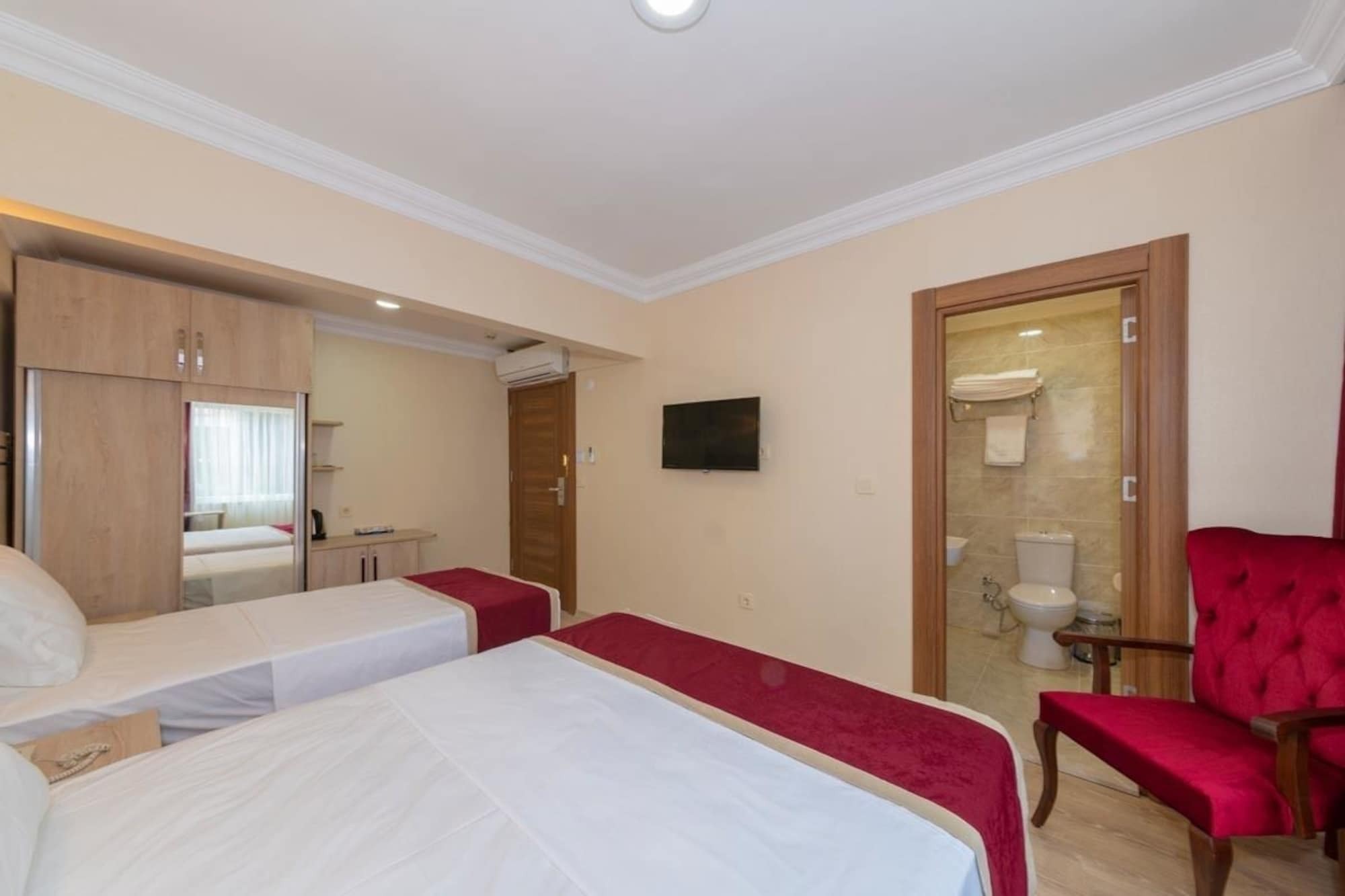 Beijing Hotel Istanbul Bagian luar foto